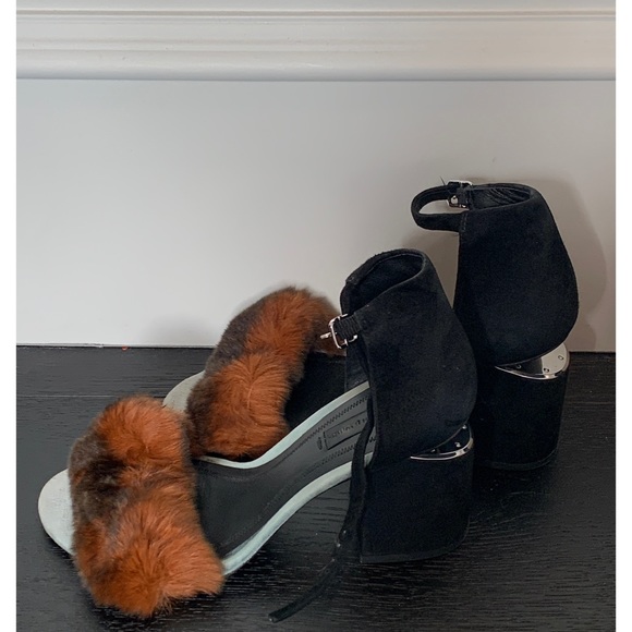 ALEXANDER WANG
ABBY SUEDE AND FUR SANDALS - Picture 1 of 7